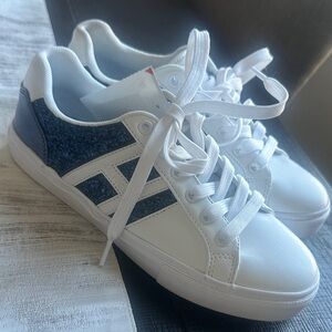 Tommy Hilfiger NWT White Sneakers with Navy Glitter Panels